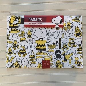 Peanuts: Charlie Brown place mats